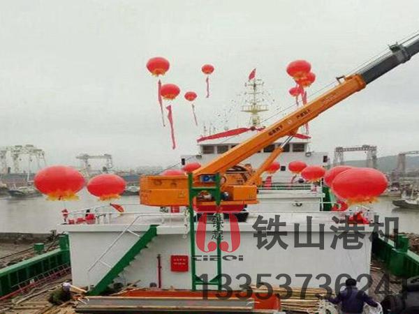 上海船用起重機廠家 液壓驅(qū)動系統(tǒng)視線船舶精準裝卸穩(wěn)定